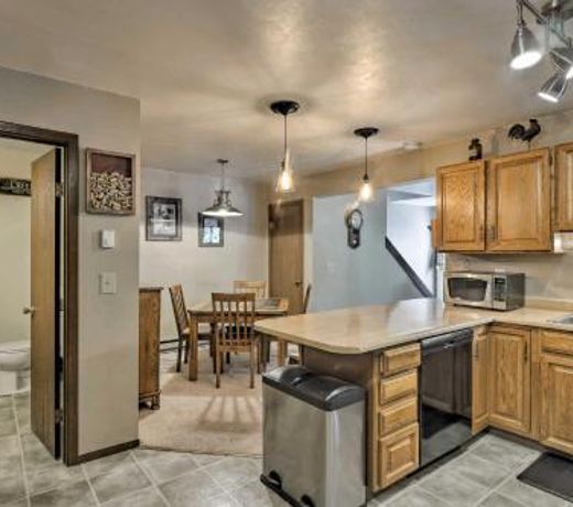 Grand Lake Condo with Balcony - 1 Block to Water