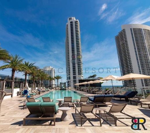 HYDE Beach House Apartments
