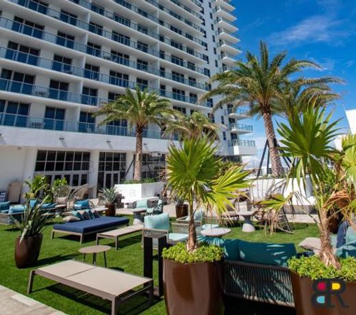 HYDE Beach House Apartments
