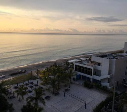 Paradise on Hollywood Beach 2 bed 2 bath