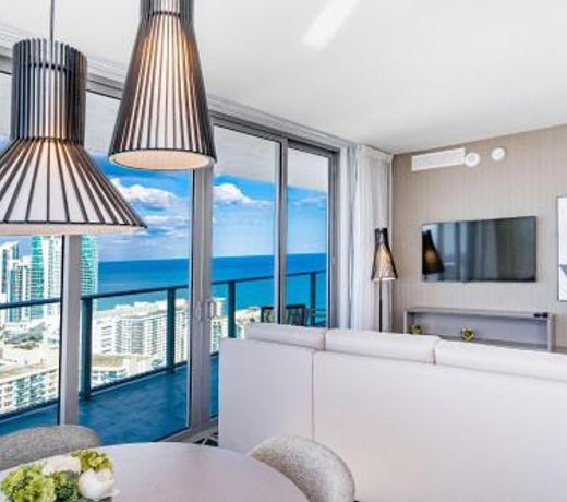 Hyde Beach House Hollywood Private Suites