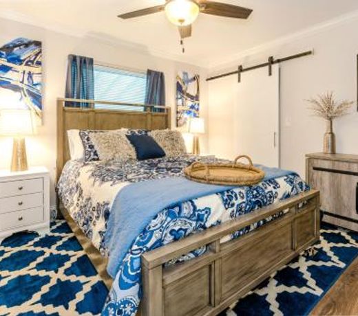 Modern Designer Home 3br-2ba, Huge Master Suite, Full Kitchen, Near Beach, Private Yard, Peaceful Neighborhood