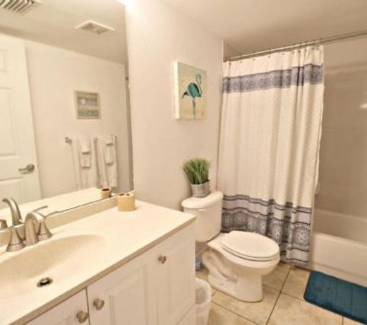 Ocean Village Club I23