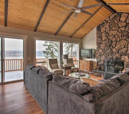 Hillside Home with Dock, 10 Min to Coeur dAlene