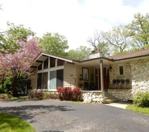 Quiet Rooms by Convention Center & USMLE Schaumburg