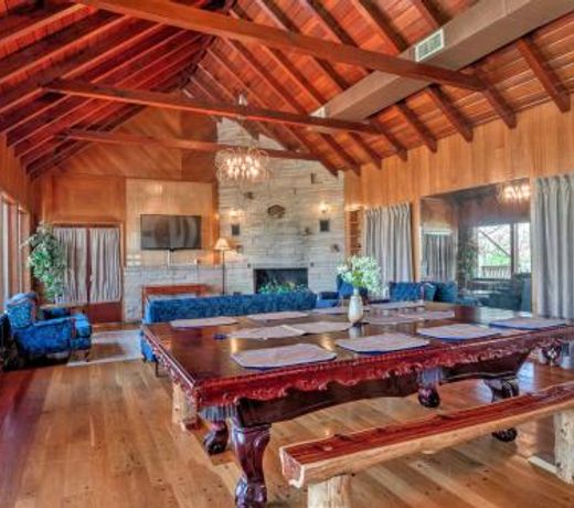 Ledge Lodge with Pool and Cumberland Valley Views!