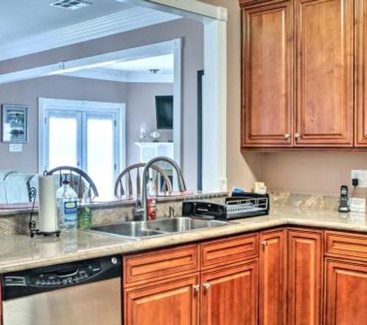 Waterfront Villa 23 Miles to Downtown New Orleans
