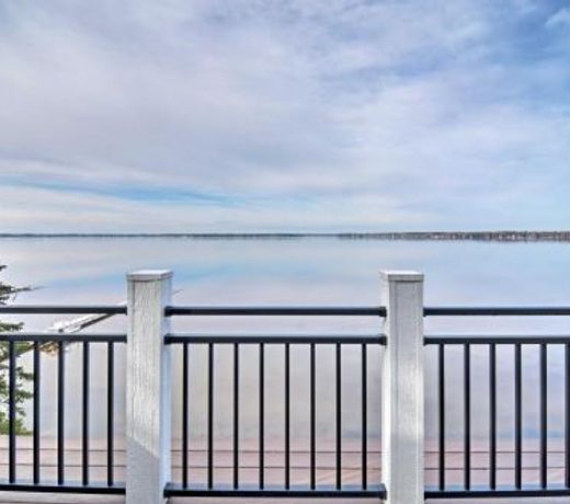 Lakefront Cadillac Home with Dock - Mins to Hiking