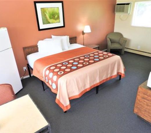 Country Meadow Inn