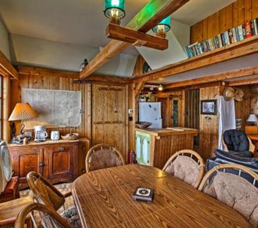 Cozy Stop Island Cabin with Boat Dock and Beach!