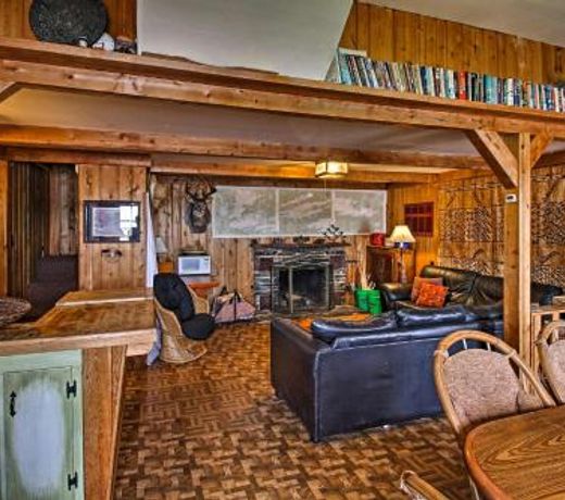 Cozy Stop Island Cabin with Boat Dock and Beach!