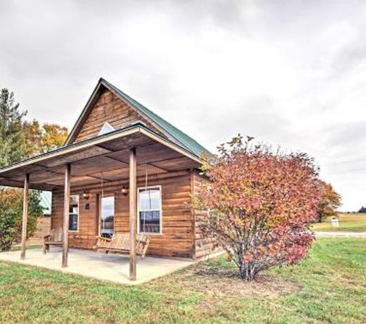 Lakefront Columbia Cabin with Views and Porch!