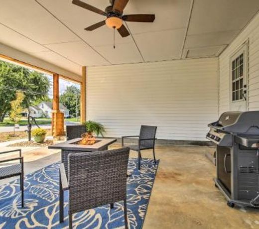 Modern Home with Patio and Grill, 1 Mi to Stockton Lake