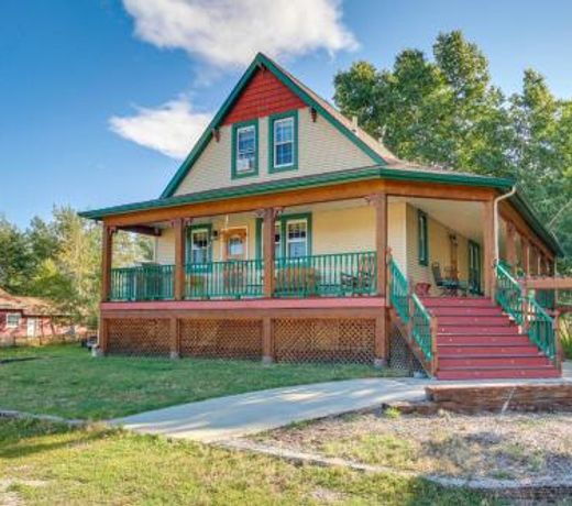 Large Family Home with View, 1 Mi to Red Lodge Ski!