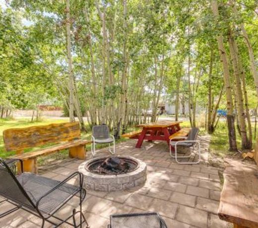 Large Family Home with View, 1 Mi to Red Lodge Ski!