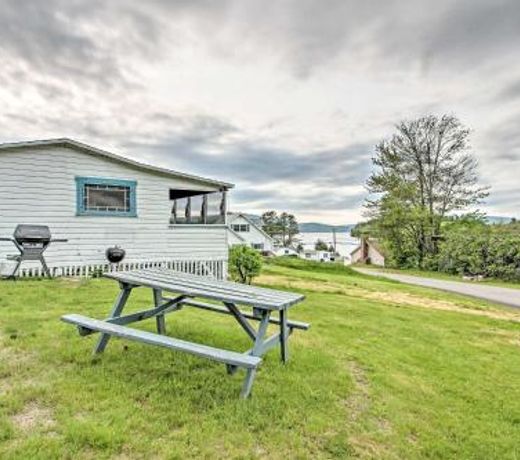 Newfound Lake Studio BBQ, Fire Pit and Beach Access