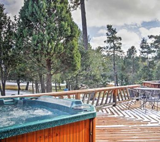 Rustic Alto Cabin with Hot Tub, Deck and Fireplace!