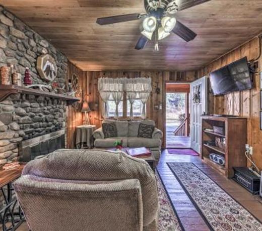Rustic Riverfront Cabin about 5 Miles to Ruidoso Downs!