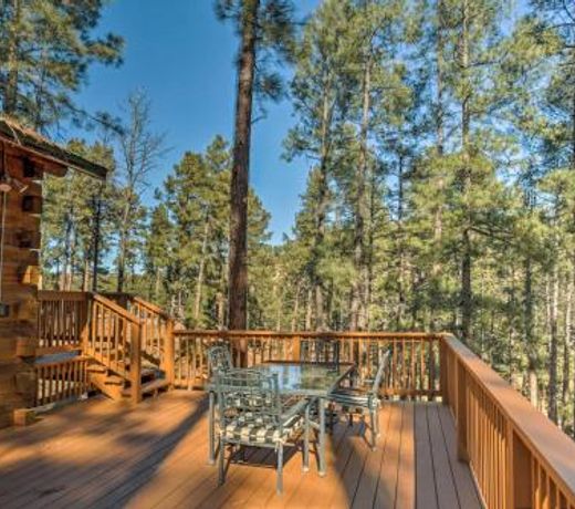 Secluded The Lincoln Cabin with Hot Tub and 3 Decks!