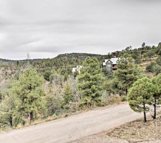 Cozy Ruidoso Home with Deck Near Grindstone Lake