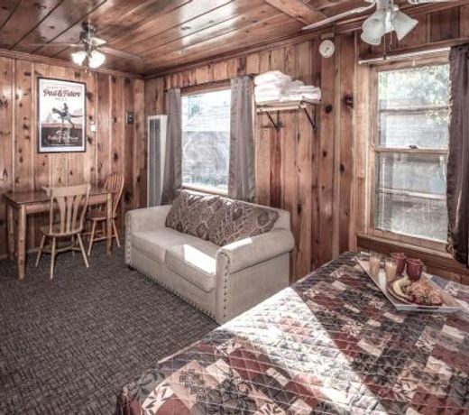 Apache Village 10, King Studio, Midtown, Sleeps 2