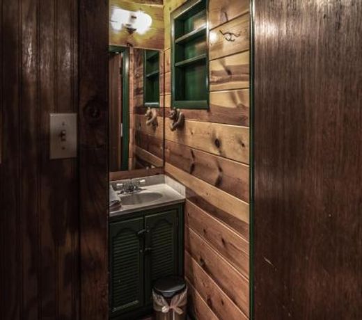 Three Bears, 7 Bedrooms, Deck, Fireplace, Midtown, Grill, Sleeps 22