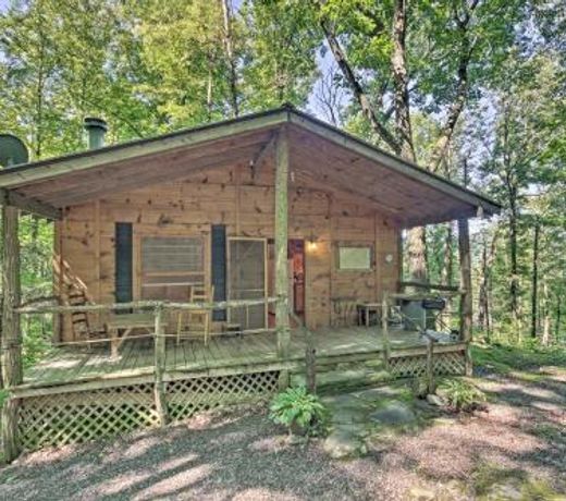 Pisgah Forest The Oak Cabin with Deck by Creek