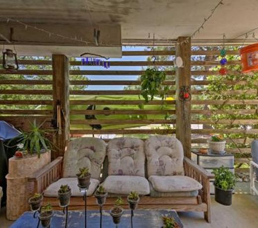 Nags Head Apt with Patio - half Mile Walk to Beach!
