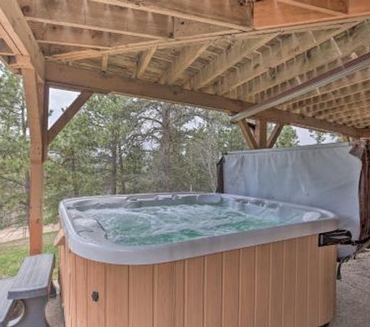 Black Hills Hideaway with Wraparound Deck and Hot Tub!
