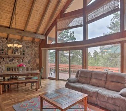Black Hills Hideaway with Wraparound Deck and Hot Tub!