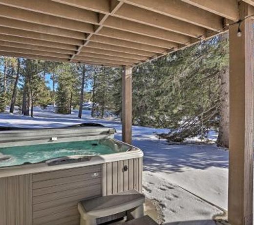 The Gathering Place Home with Hot Tub by Deer Mtn!