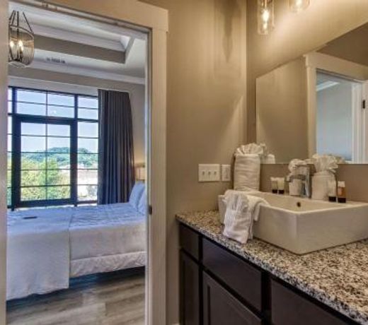 Central Hotel, Ascend Hotel Collection