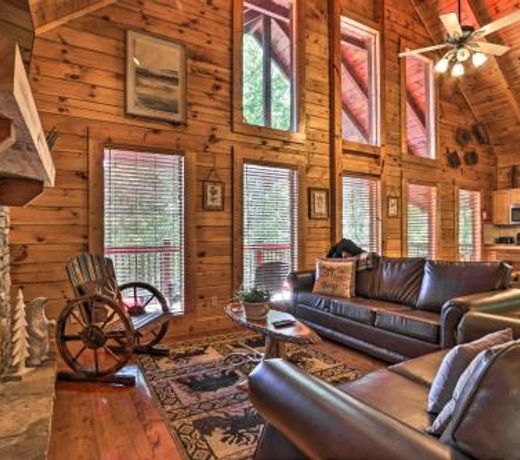 Mountains, Memories and Moonshine with Deck and Fire Pit