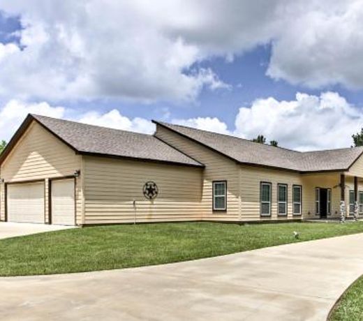 Modern Marshall Home Close to Lakes and Casinos