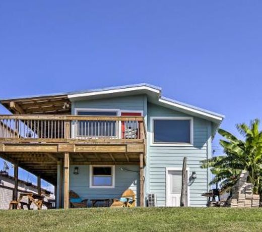 Soleil Suite Studio with Grill and Arroyo River Pier!