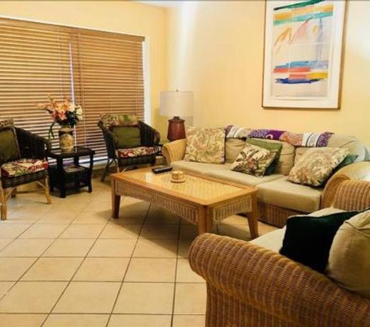 Saida IV Condos S4308