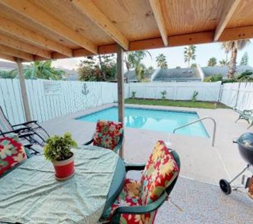 Padre Pool House townhouse