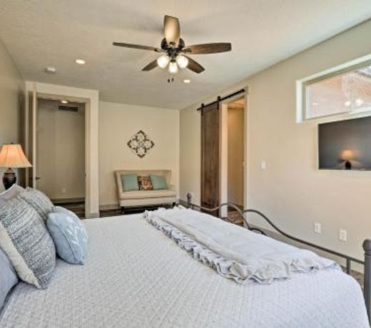Kanab Home with Resort Amenities - Drive to Zion!
