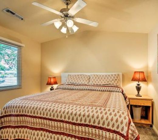 Kanab Condo with Pool and AC Less Than 1 Mi to Attractions!
