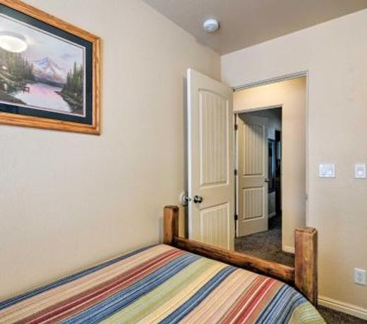 Kanab Condo with Pool and AC Less Than 1 Mi to Attractions!