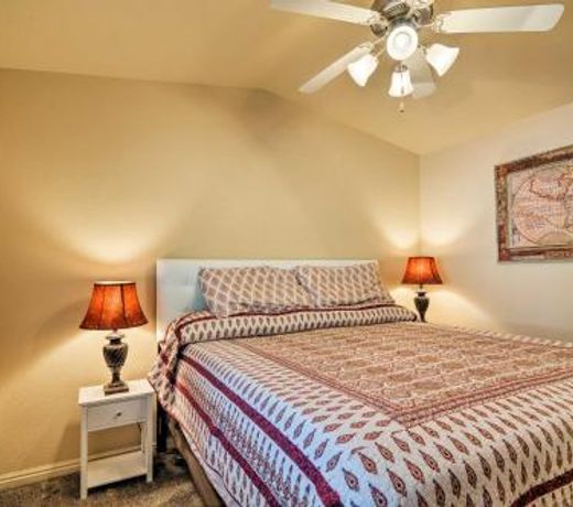 Kanab Condo with Pool and AC Less Than 1 Mi to Attractions!