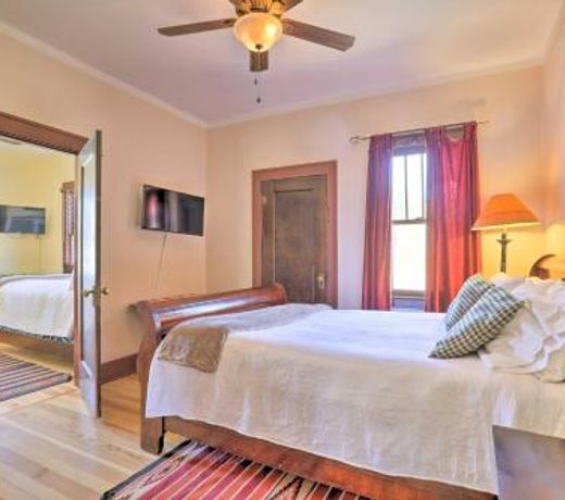 Southwestern Kanab Cottage with Patio and Views!