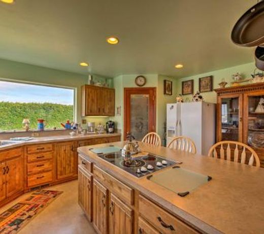 Charming Sequim House with Olympic Peninsula Views!