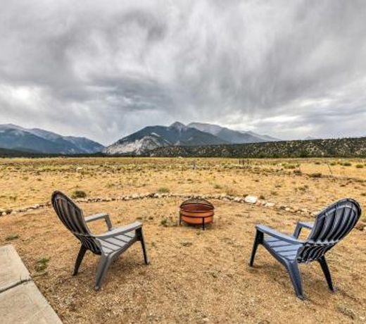Remodeled Nathrop Getaway with Collegiate Peak Views