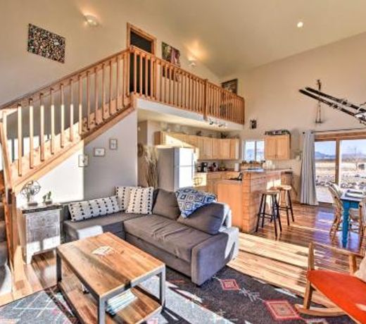 Remodeled Nathrop Getaway with Collegiate Peak Views