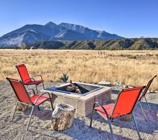 Remodeled Nathrop Getaway with Collegiate Peak Views