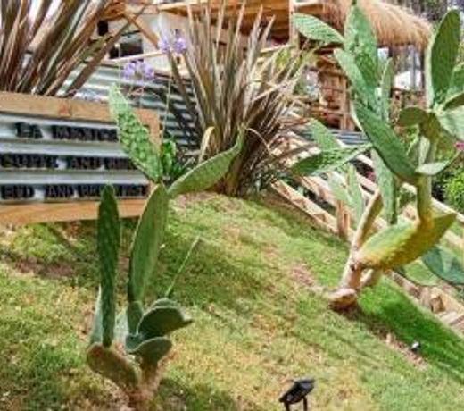 LA MEXICANA SUITE AND BEACH