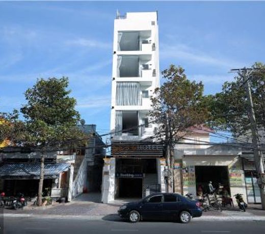 Cen Hotel