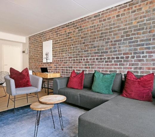 Urban Artisan Luxury Suites by Totalstay