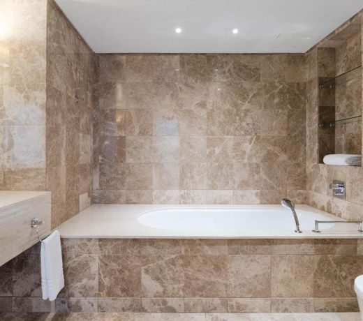 The Taj Cape Town- the Taj Residence suite ,let out privately